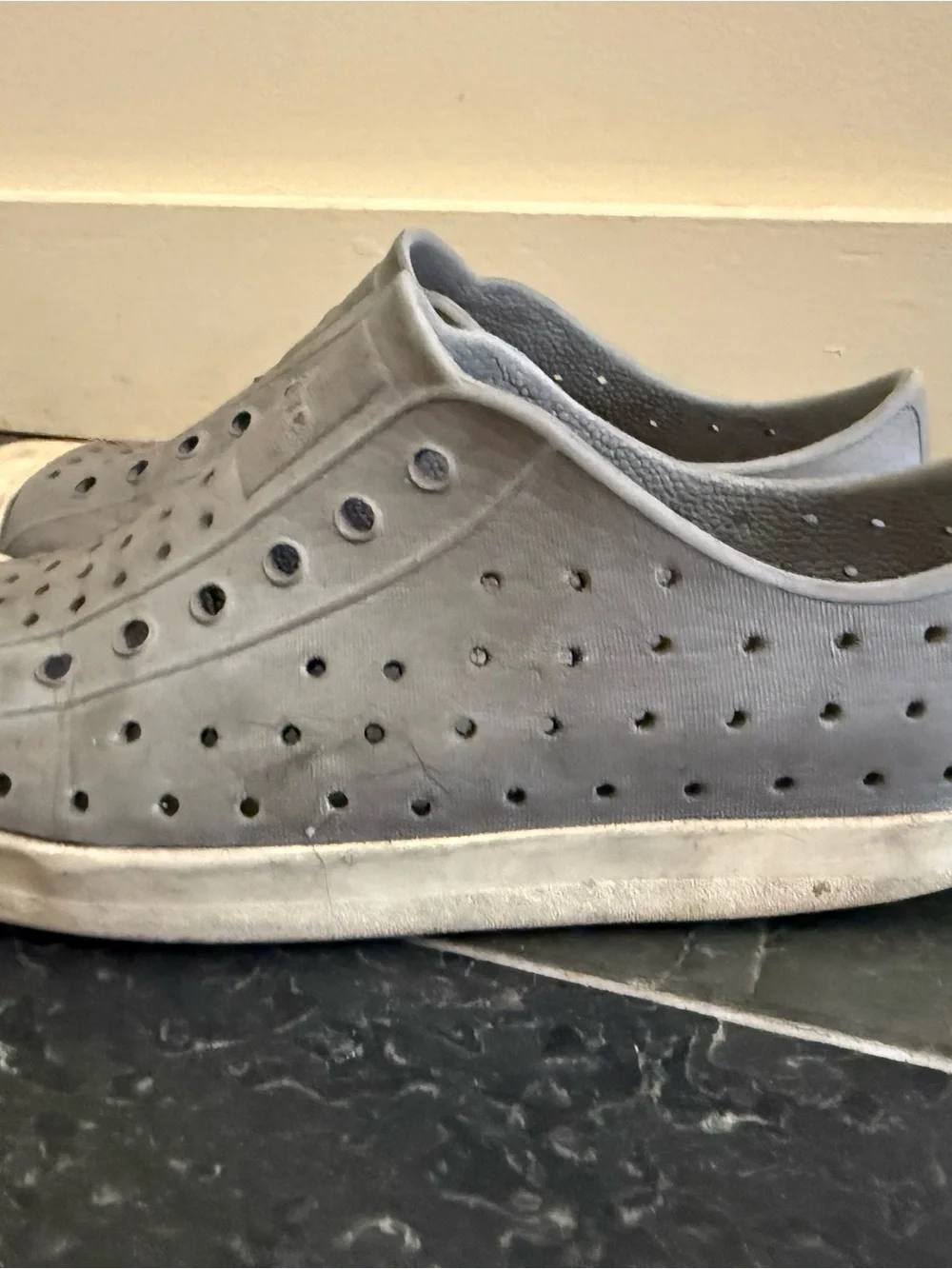 Native Jefferson Gray Perforated Slip-On Loafers size J3